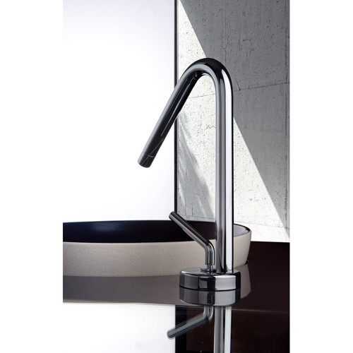 Душевой уголок Gutewetter Slide Rectan GK-863B 115x75 (золото металлик) фото 4 душевой уголок gutewetter slide rectan gk-863b 115x75 (золото металлик) фото 4